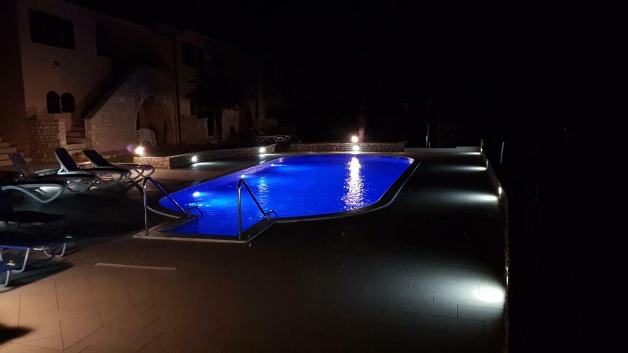 Holiday Home Marina Kaštelir Dış mekan fotoğraf