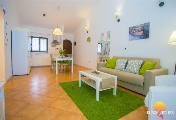Holiday Home Marina Kaštelir Dış mekan fotoğraf