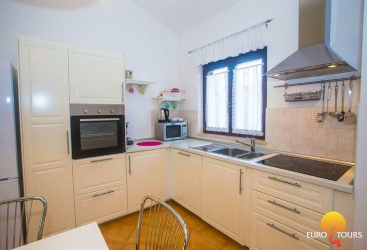 Holiday Home Marina Kaštelir Dış mekan fotoğraf
