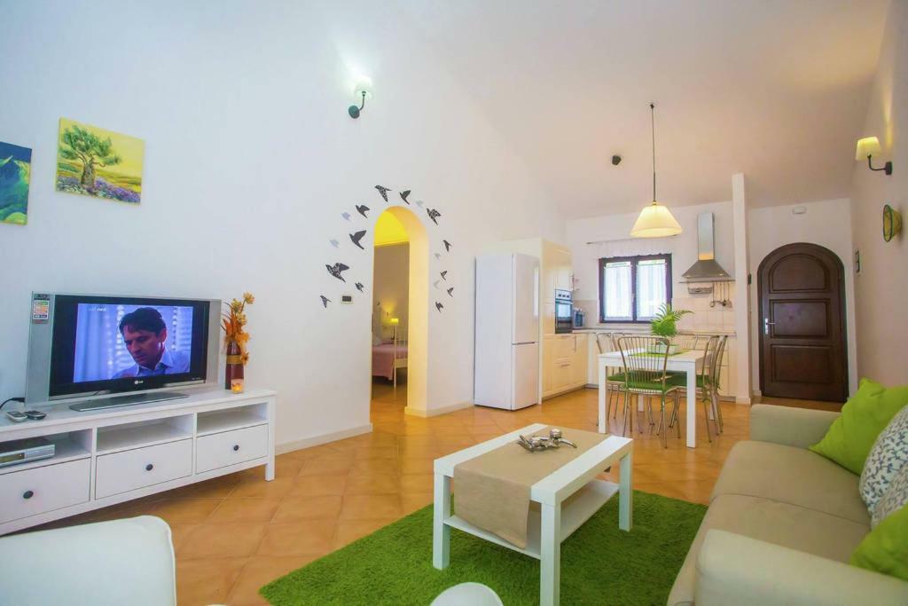 Holiday Home Marina Kaštelir Dış mekan fotoğraf